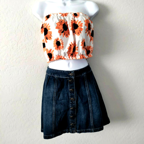 SHEIN Tops - 2/$10 Shein White Floral Strapless Crop Top X-Large